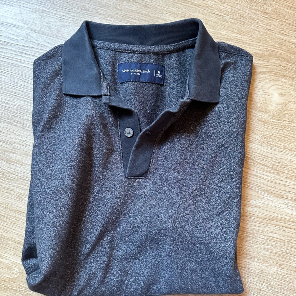 Abercrombie shirt - Size M